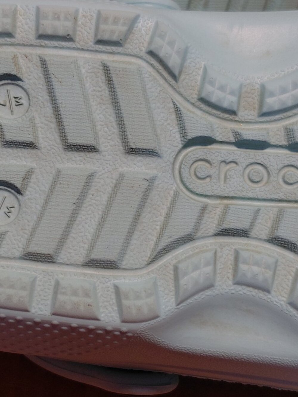 Crocs Classic Lined Baby Blue Clog Women's Size 9 - Picture 9 of 11